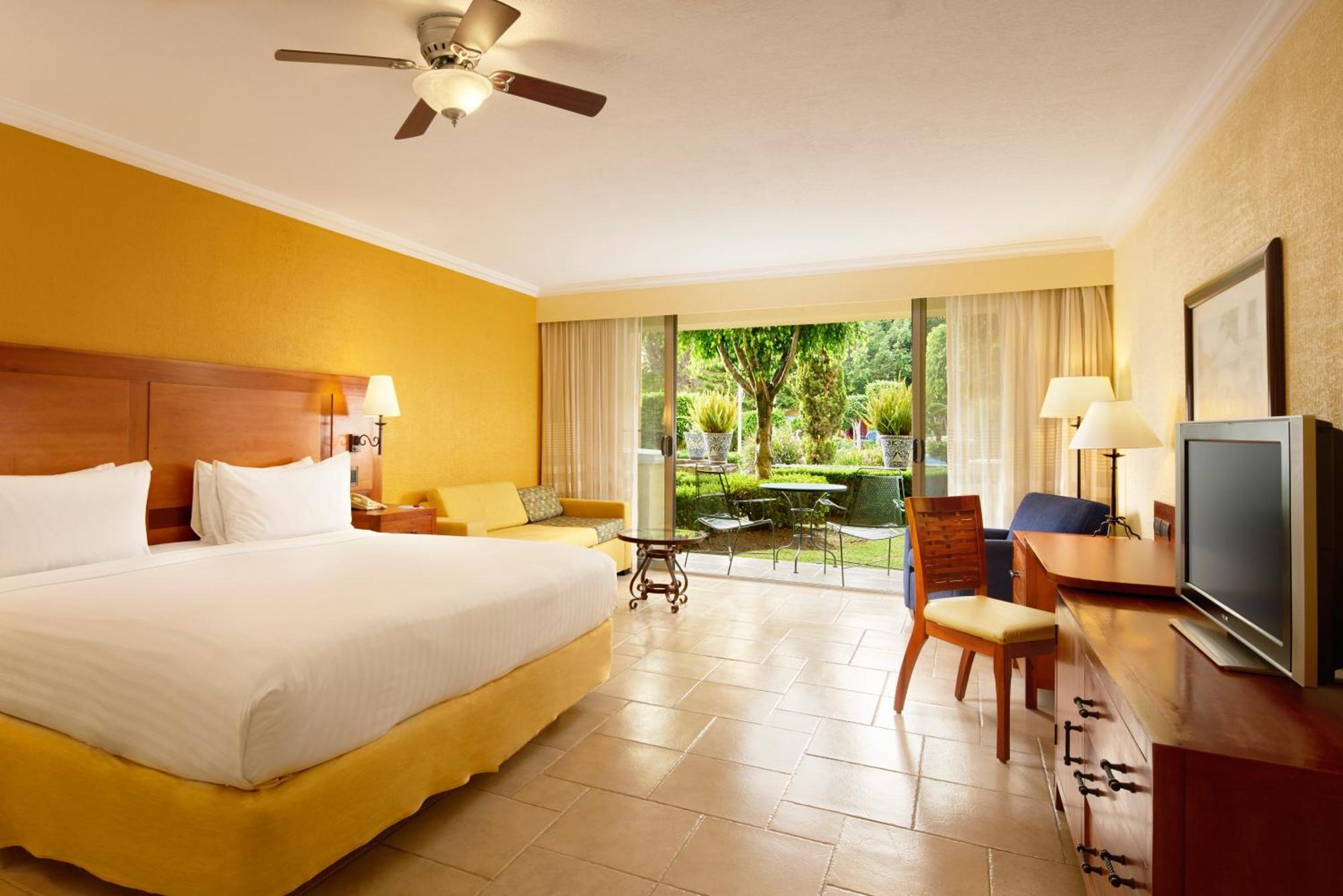 อิชตาปัน เด ลา ซัล แมริออท โฮเต็ล สปา แอนด์ คอนเวนชั่น เซ็นเตอร์ Hotel อิกซ์ทาปัน เดอ ลา ซัล ภายนอก รูปภาพ