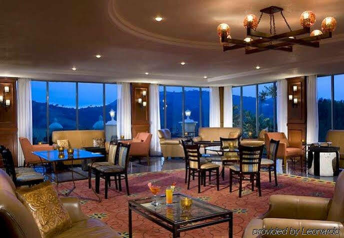 อิชตาปัน เด ลา ซัล แมริออท โฮเต็ล สปา แอนด์ คอนเวนชั่น เซ็นเตอร์ Hotel อิกซ์ทาปัน เดอ ลา ซัล ภายนอก รูปภาพ The lounge at the hotel